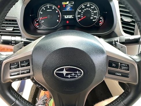 Used 2013 Subaru Legacy 2.5i Limited image 11