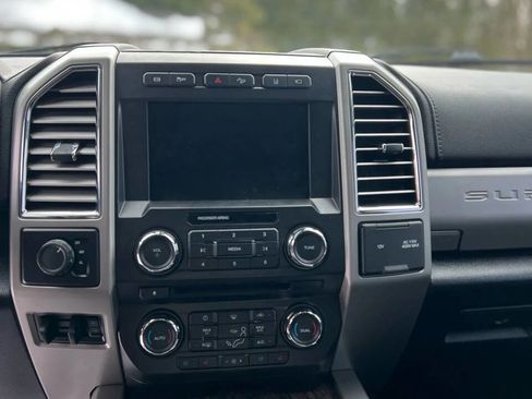 Used 2017 Ford F350 Lariat w/ Lariat Ultimate Package image 16