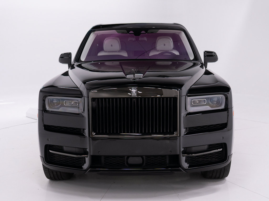 Certified 2022 Rolls-Royce Cullinan Black Badge w/ Dark Exterior Package AWD/4WD image 8