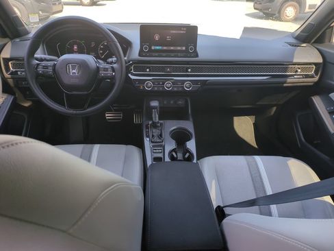 Used 2025 Honda Civic Sport image 15