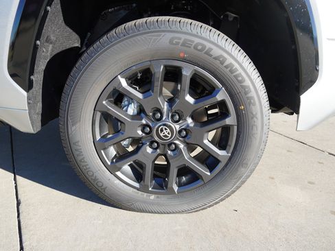 New 2026 Toyota Tundra Platinum w/ Tow Tech Package image 10