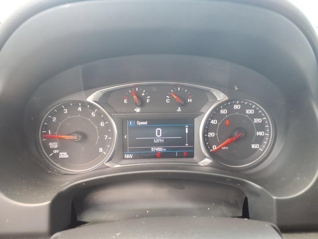 Used 2024 GMC Terrain SLE w/ Driver Convenience Package AWD/4WD image 8
