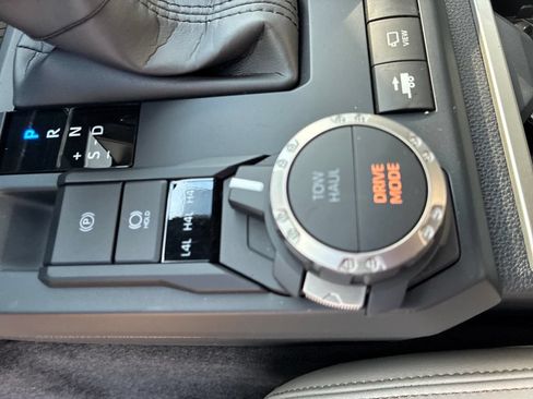 New 2026 Toyota Tacoma Limited AWD/4WD image 31