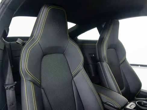 Certified 2026 Porsche 911 GT3 RWD image 41