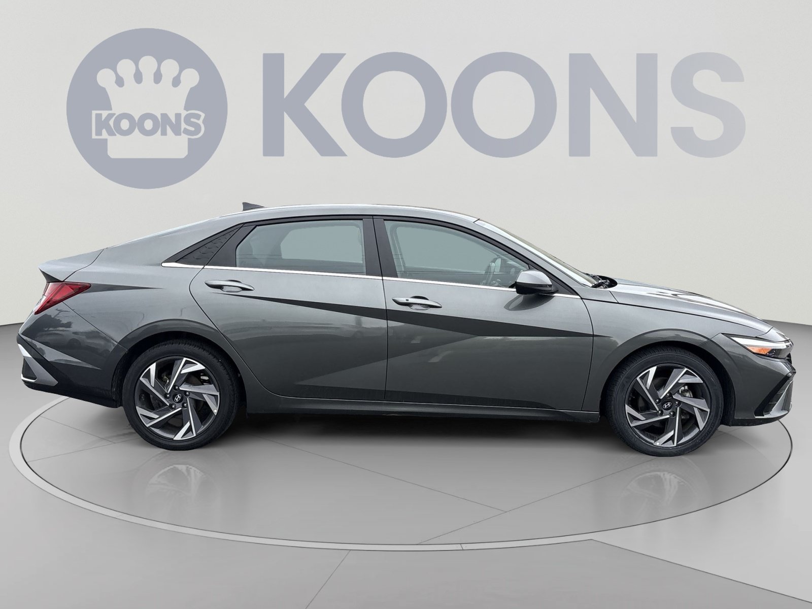 Certified 2025 Hyundai Elantra SEL FWD image 8