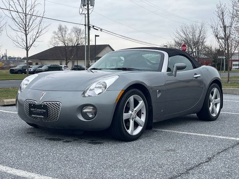 Used 2006 Pontiac Solstice w/ Premium Package image 4