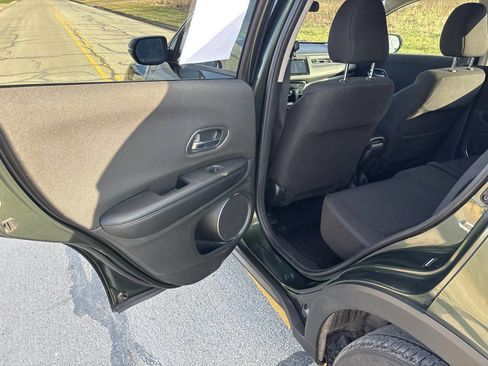 Used 2016 Honda HR-V EX image 15