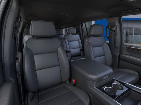 New 2026 Chevrolet Suburban LT w/ Comfort Package AWD/4WD image 40