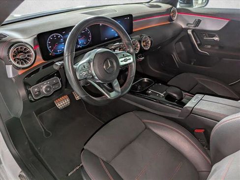 Used 2022 Mercedes-Benz CLA 250 4MATIC image 13