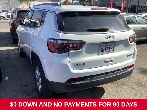 Used 2025 Jeep Compass Latitude w/ Sun & Sound Group AWD/4WD image 6