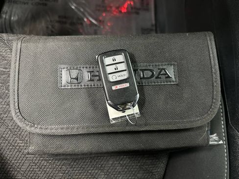 Used 2023 Honda Ridgeline Sport image 37