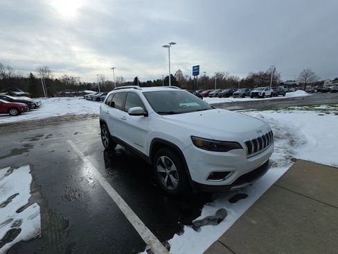 Used 2020 Jeep Cherokee Limited image 9