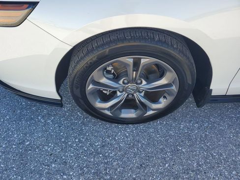 Used 2024 Honda Accord EX-L image 18