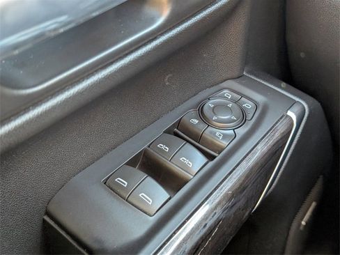 Certified 2021 Chevrolet Silverado 1500 LTZ w/ Technology Package image 27