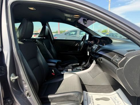 Used 2016 Honda Accord Sport image 31