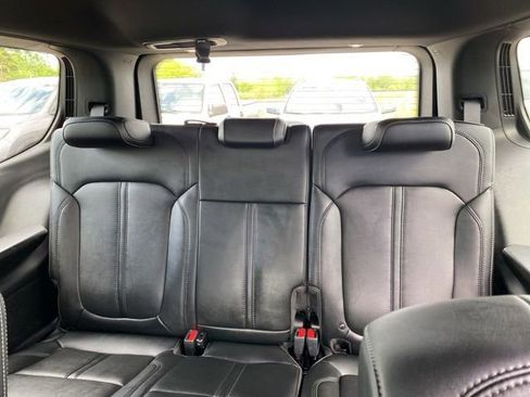 Used 2025 Jeep Wagoneer Series II w/ Convenience Group I AWD/4WD image 19