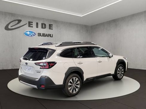 Used 2024 Subaru Outback Touring AWD/4WD image 14