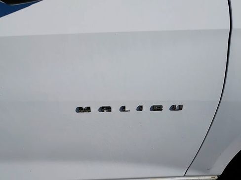 Used 2016 Chevrolet Malibu LS image 17