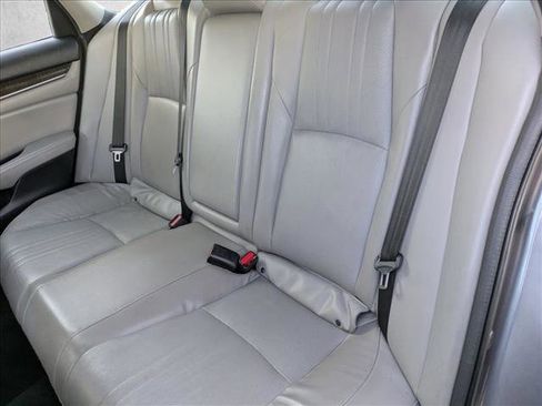 Used 2018 Honda Accord EX-L image 21