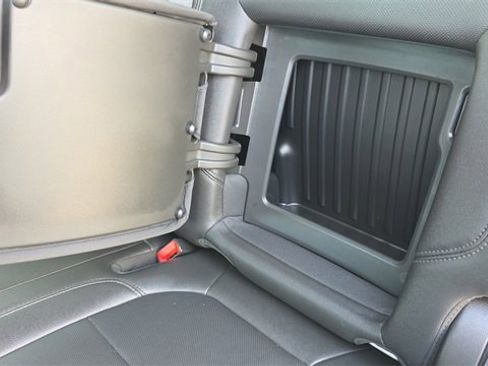 Used 2021 Chevrolet Silverado 1500 LTZ w/ LTZ Premium Package image 20