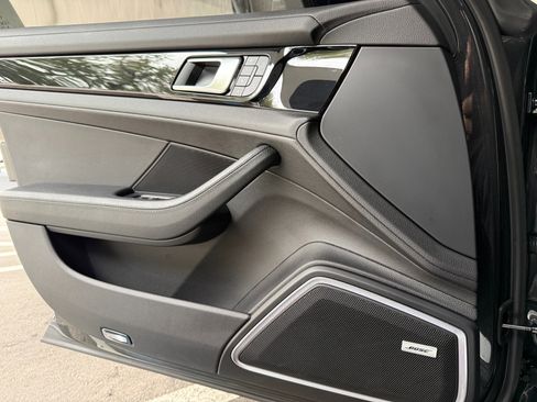 Used 2022 Porsche Panamera 4S image 42