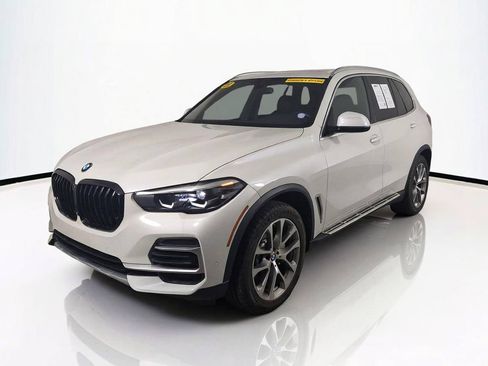 Used 2023 BMW X5 xDrive40i w/ Premium Package AWD/4WD image 9