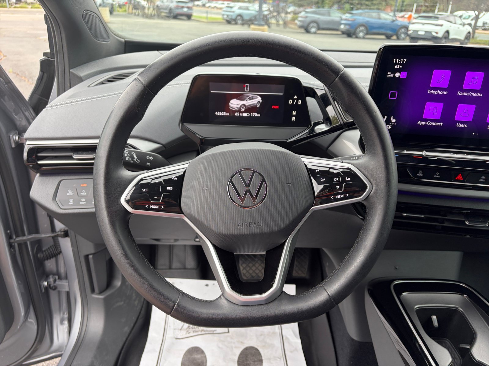 Used 2023 Volkswagen ID.4 Pro S AWD/4WD image 9