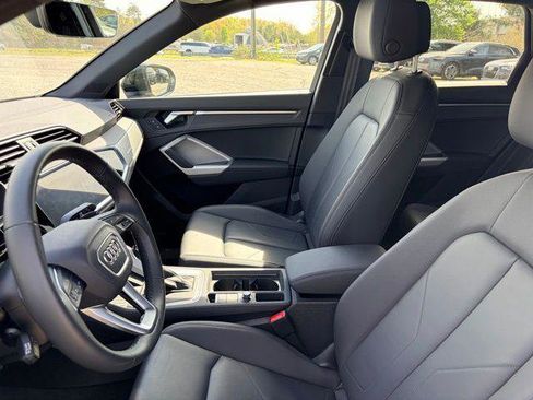 Certified 2025 Audi Q3 2.0T Premium w/ Convenience Package AWD/4WD image 7