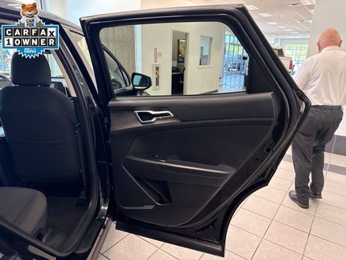 Used 2023 Kia Sportage LX AWD/4WD image 19