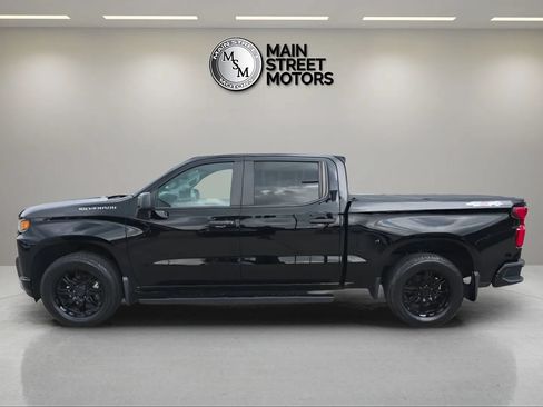 Used 2021 Chevrolet Silverado 1500 Custom w/ Safety Confidence Package AWD/4WD image 2