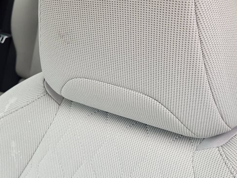 Used 2026 Toyota Corolla Cross LE w/ Moonroof Package FWD image 18