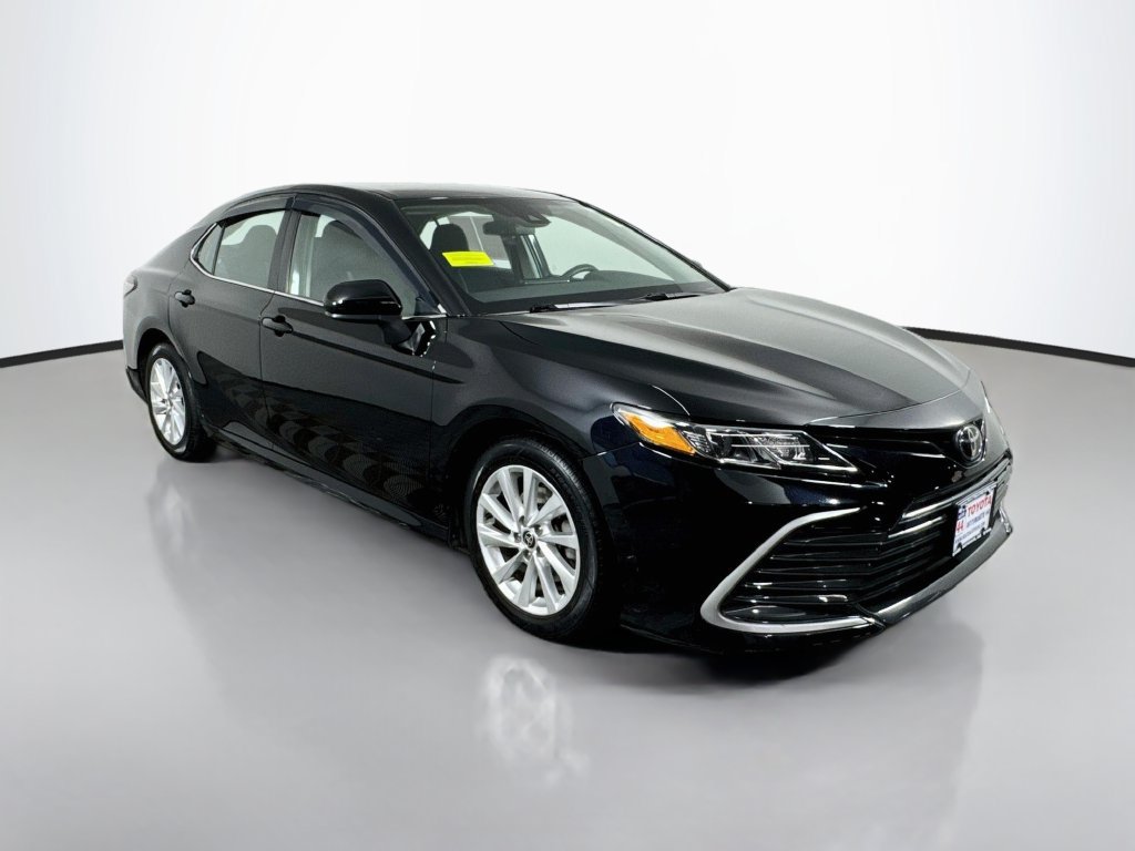 Used 2021 Toyota Camry LE w/ Carpet Mat Package (TMS) FWD image 10