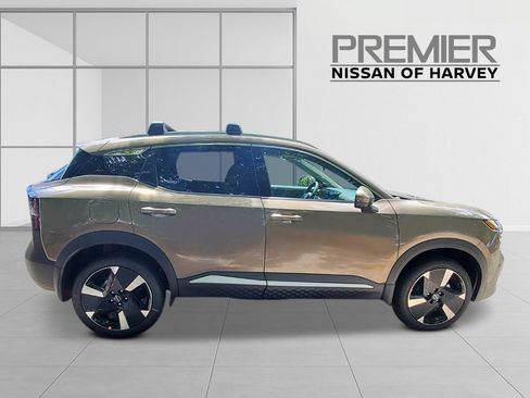 Used 2026 Nissan Kicks SR FWD image 7