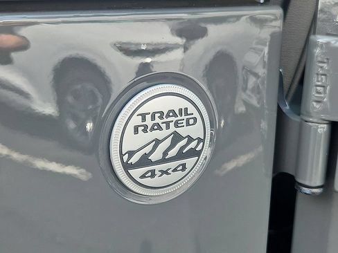 Used 2021 Jeep Wrangler Unlimited Sport AWD/4WD image 31