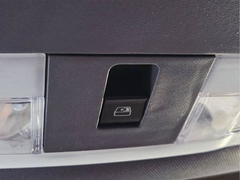 Used 2013 Ford F150 XLT w/ Luxury Equipment Group AWD/4WD image 14