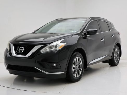 Used 2017 Nissan Murano SV w/ Visibility Package image 2