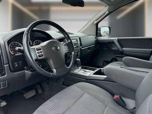 Used 2010 Nissan Titan SE w/ SE Value Truck Pkg RWD image 14
