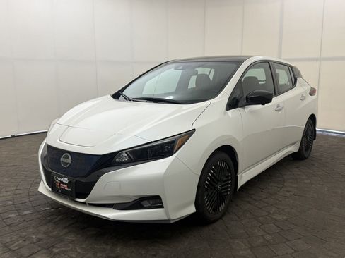 Used 2024 Nissan Leaf SV Plus FWD image 3