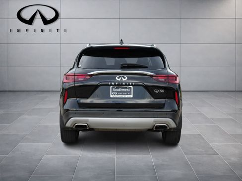 Used 2023 INFINITI QX50 Luxe FWD image 6