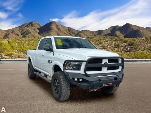 Used 2017 RAM 2500 Big Horn w/ Sport Appearance Group AWD/4WD image 5