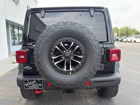 New 2025 Jeep Wrangler Rubicon w/ XTREMEE 35" Tire Package image 7
