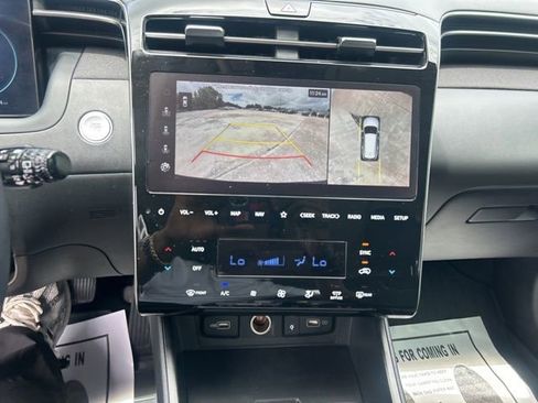 Used 2024 Hyundai Tucson Limited FWD image 14