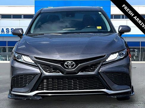 Used 2021 Toyota Camry XSE FWD image 2