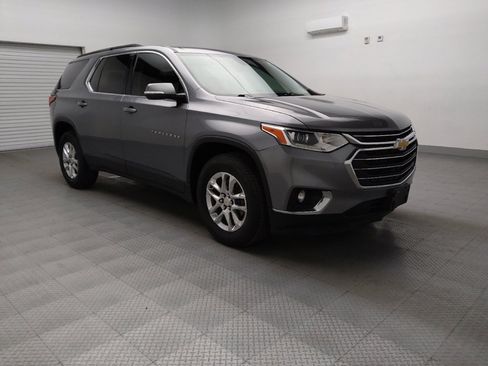 Used 2020 Chevrolet Traverse LT image 13