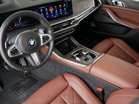 Used 2026 BMW X5 xDrive40i w/ M Sport Package AWD/4WD image 14