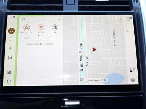 New 2026 Land Rover Discovery Dynamic SE image 17