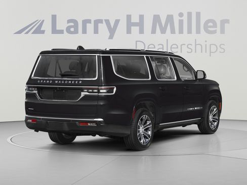 Used 2024 Jeep Grand Wagoneer L Series II w/ Quick Order Packagew 28T AWD/4WD image 2