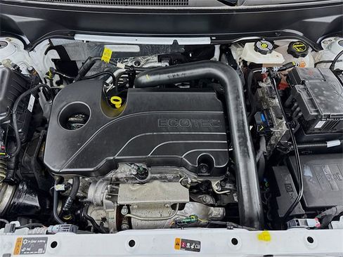 Used 2024 Chevrolet Equinox LT image 28