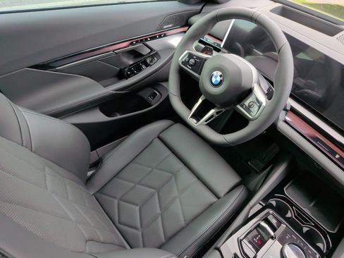 New 2027 BMW 530i w/ M Sport Package RWD image 34