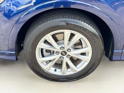 Used 2024 Audi Q3 2.0T Premium AWD/4WD image 31